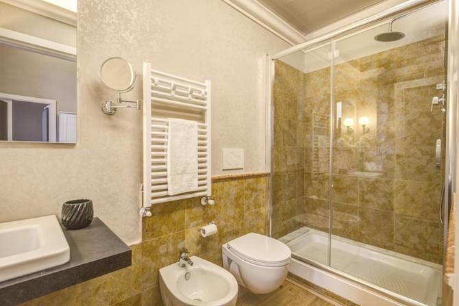 Smart Lux Roma Centro Hotel ภายนอก รูปภาพ